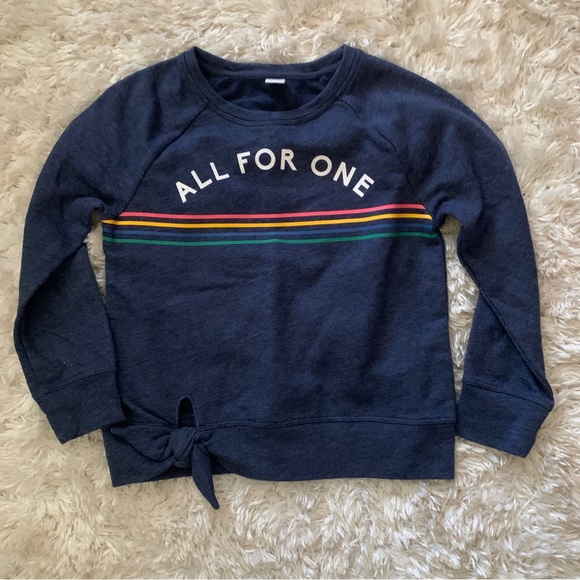 3 Girls Shirts Short sleeve graph tee, sold red long sleeve, blue Long sleeve M - Picture 6 of 9